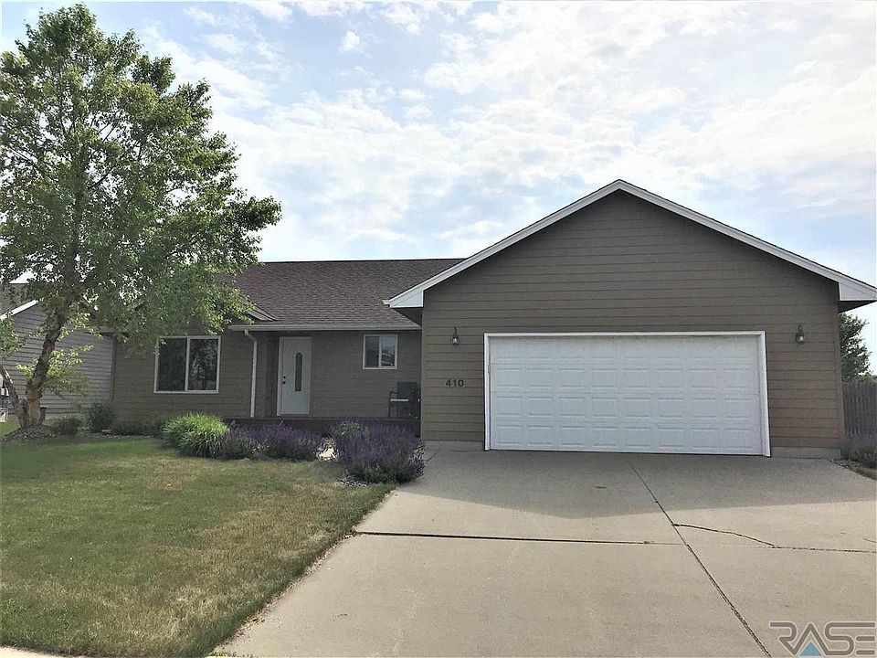 1st image of 410 Claudia Ave