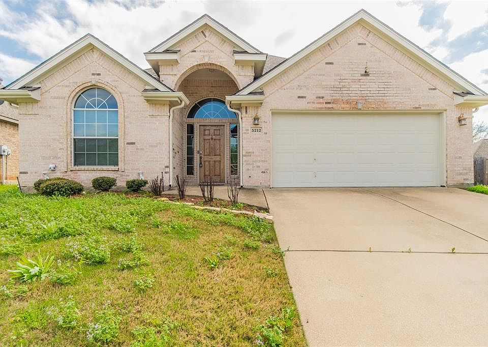 1st image of 5212 Estrella Ln