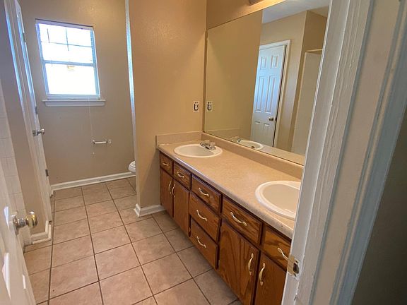 2nd image of 4562 Northwood Hills Dr