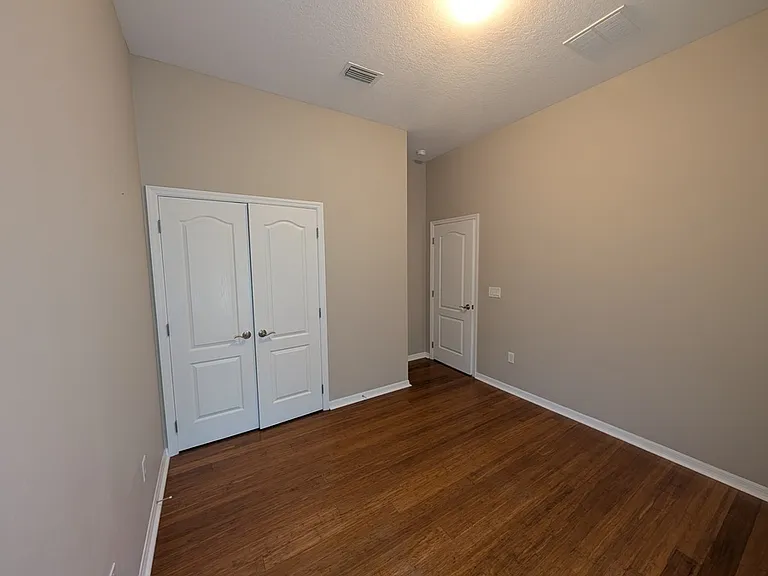 7730 Crescent Palm Dr — Photo 4