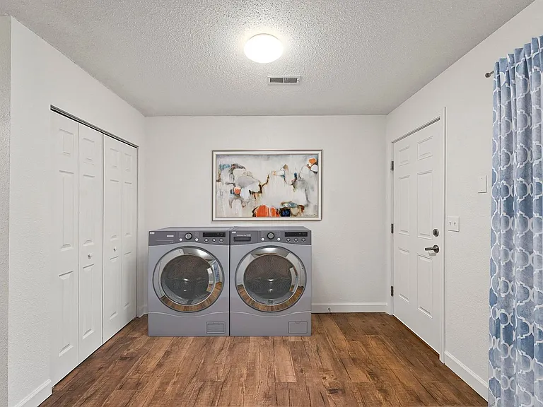 Metro Apartments At Bethalto — Photo 9