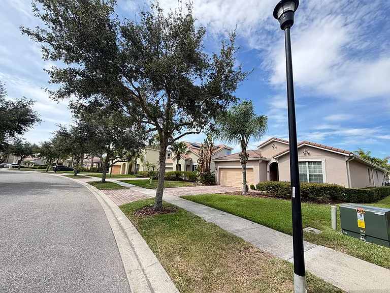 11867 Padua Ln — Photo 5