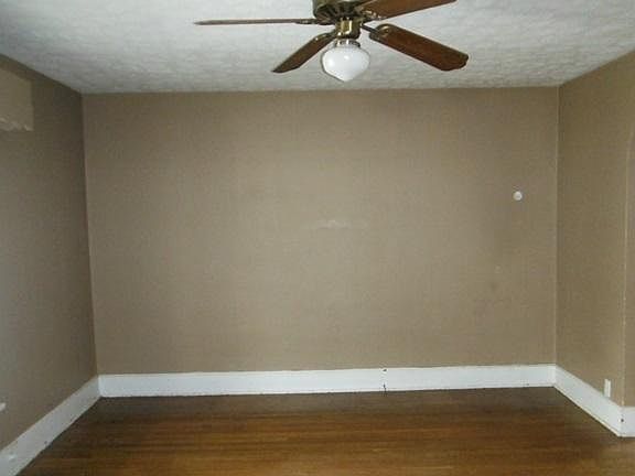 2nd image of 515 Pearl St