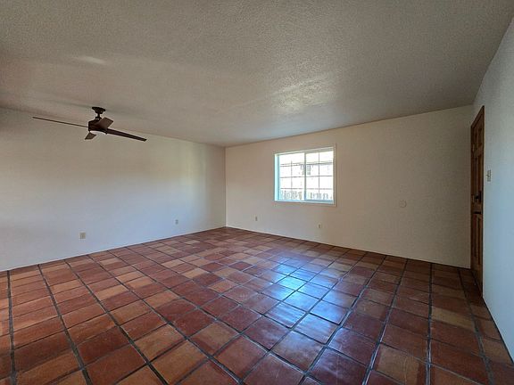 3rd image of 522A Juniper Dr