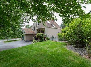 41 Esker Rd, Hampton, NH 03842