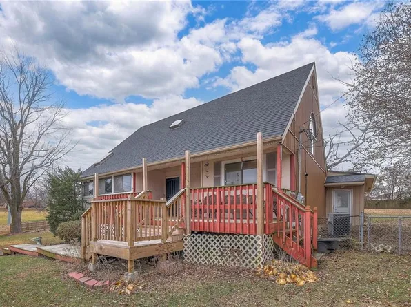 8001 E 57th St, Kansas City, MO 64129