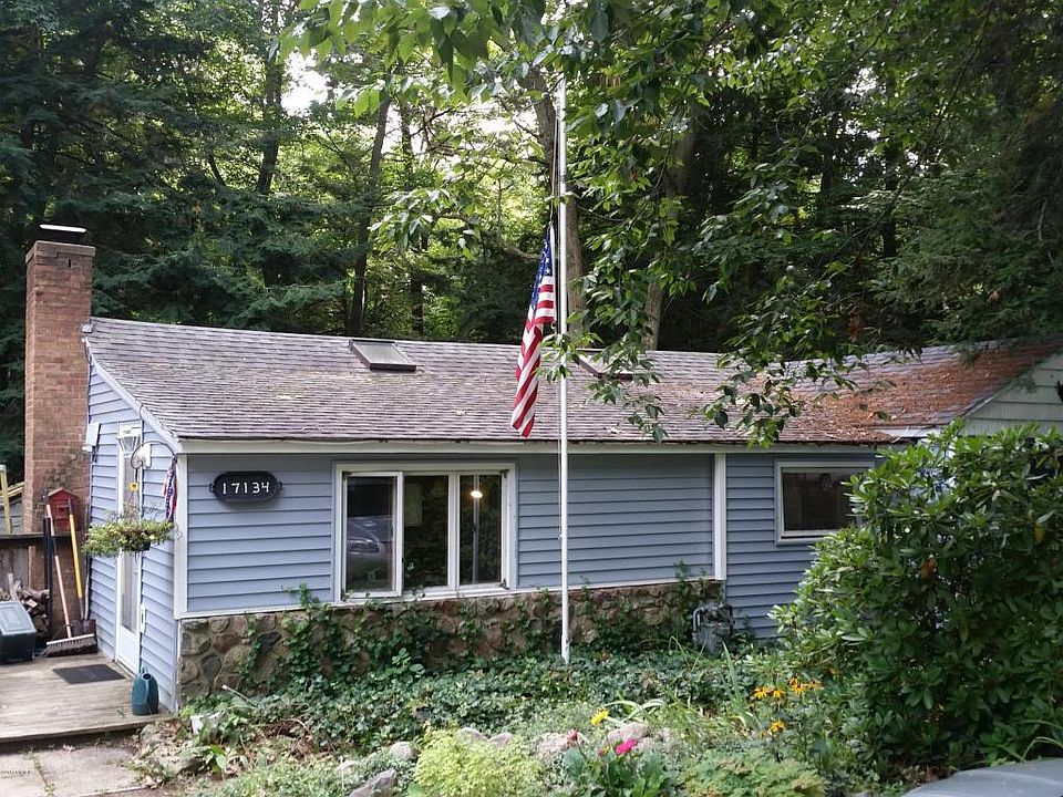 1st image of 17134 Lake Ave