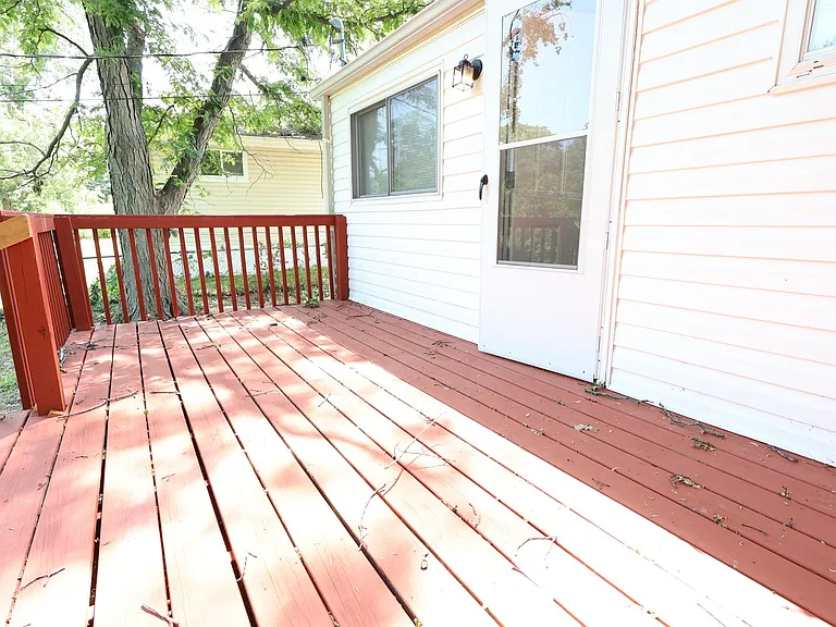 241 Grampian Rd — Photo 14