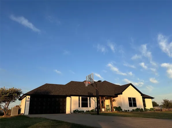 836 Sherry Ln S, Aubrey, TX 76227