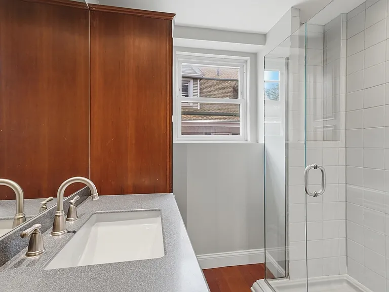 457 Washington St #7 — Photo 7