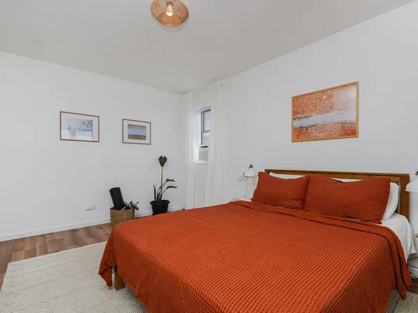 2821 Kings Highway image 17 of 22