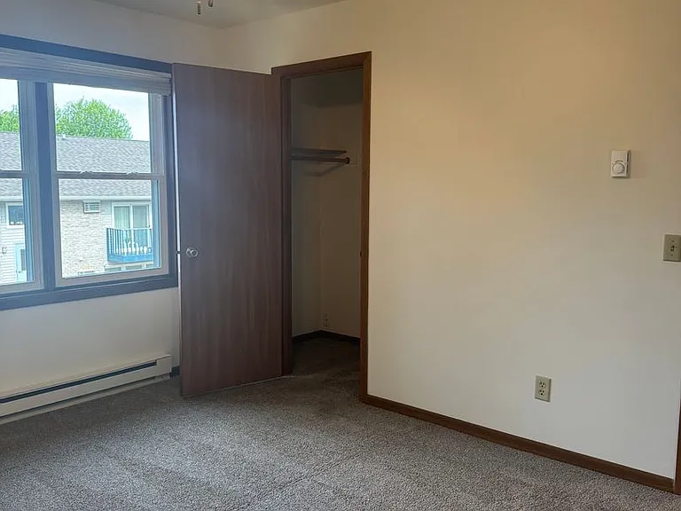 919 Briar Ln — Photo 12