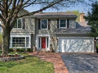 312 Eastern Ave, Barrington, IL 60010