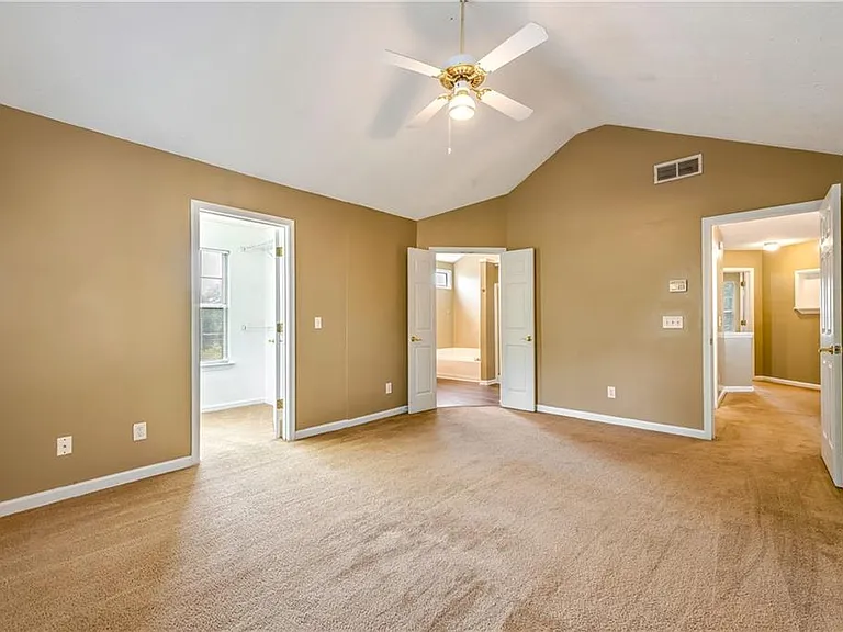 4392 Windmoor Dr NW — Photo 23