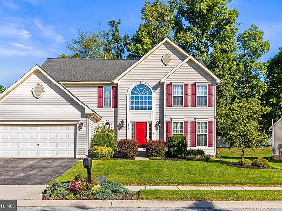 3rd image of 7619 Seneca Ridge Dr