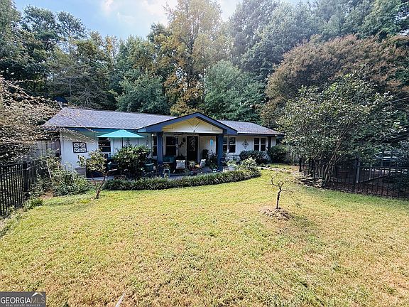 2nd image of 511 Allen Dr
