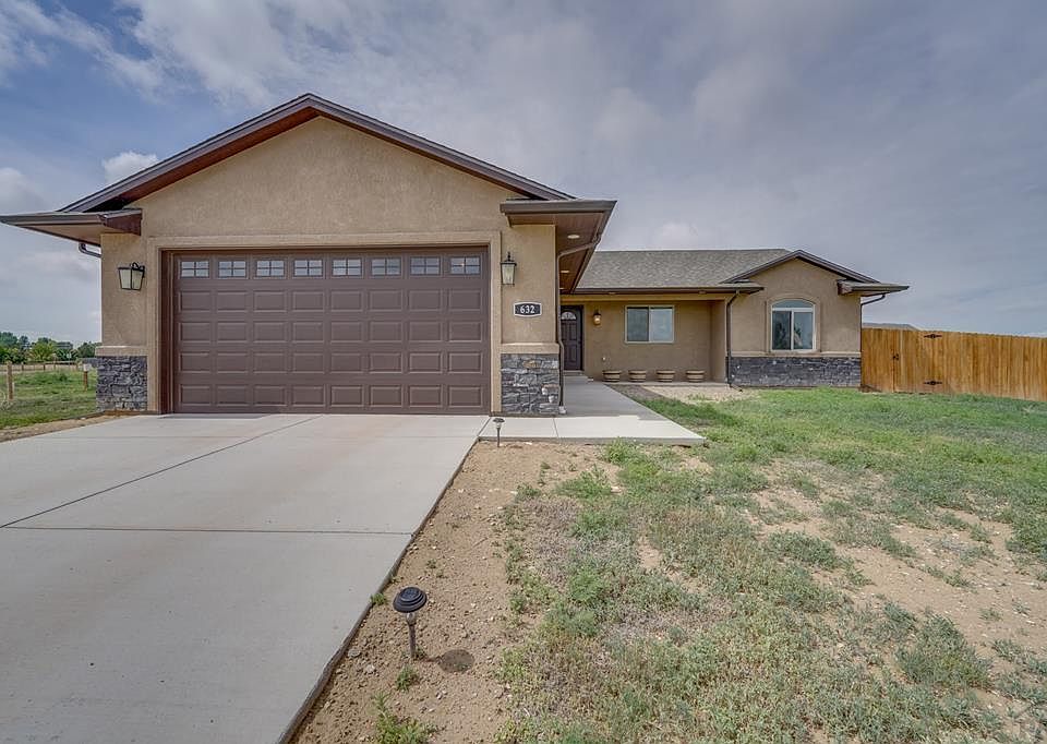 1st image of 632 E Tanager Dr