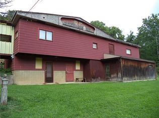 90 Evans Rd, Charleroi, PA 15022