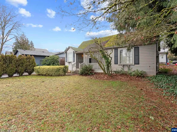 1530 Barnes Ave SE, Salem, OR 97306