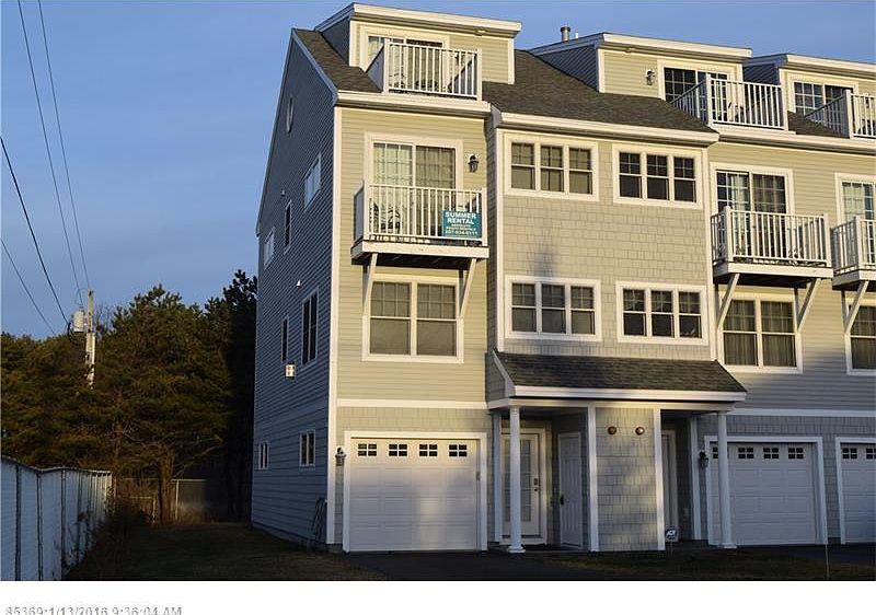 1st image of 180 E Grand Ave APT 1