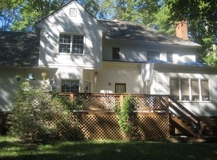 5915 Watch Harbour Rd, Midlothian, VA 23112