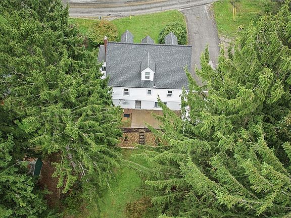2nd image of 8 Old Plank Rd