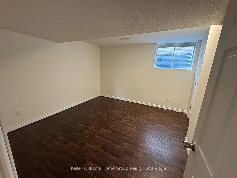 152 Goodwin Dr #BASEMENT — Photo 2