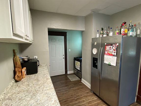 2nd image of 1704 Brewster Ave