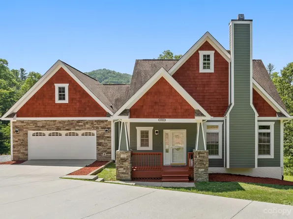 152 Clays Cv, Hendersonville, NC 28739