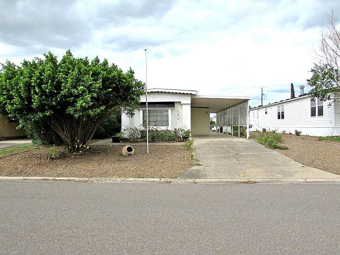 1st image of 106 Buckboard Dr