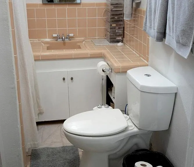 814 W Russell Pl #B — Photo 10