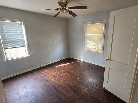 4th image of 2405 NW 13th St