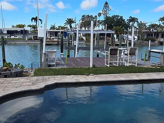 5th image of 538 Crystal Dr