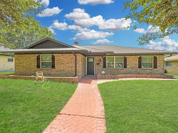 5429 Enderly Pl, Dallas, TX 75227