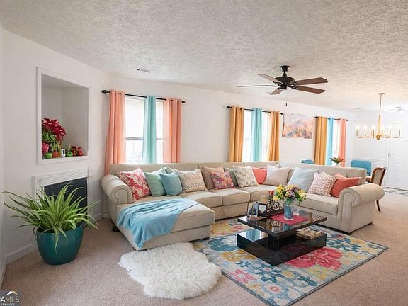 2nd image of 10941 Station Dr