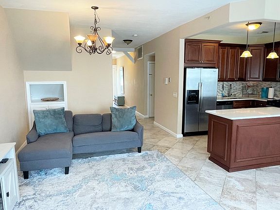 4th image of 245 Beach Breeze Ln Unit A