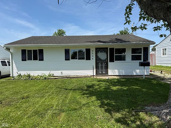 4th image of 2558 Saint Paul St