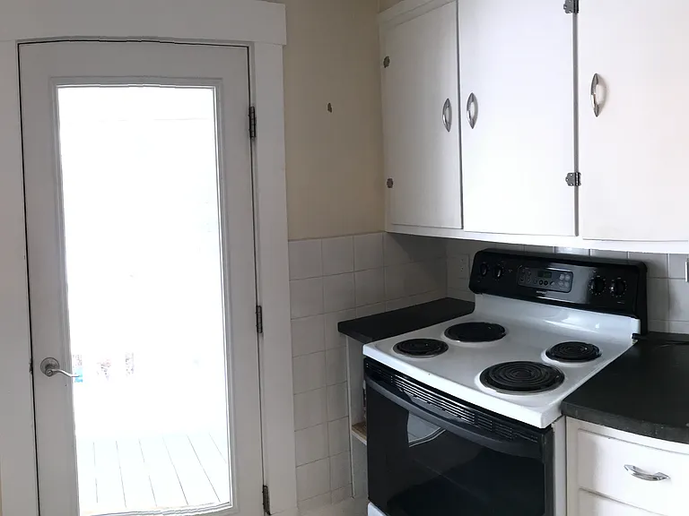 Kitchen 1 Panoramic / Entrance 1
