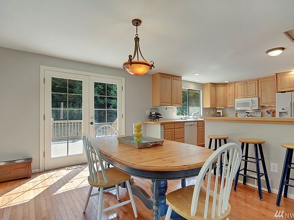 5th image of 15212 216th Ave NE