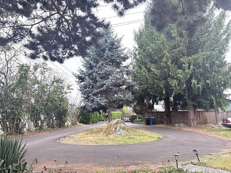 2109 65th Ave NE — Photo 15