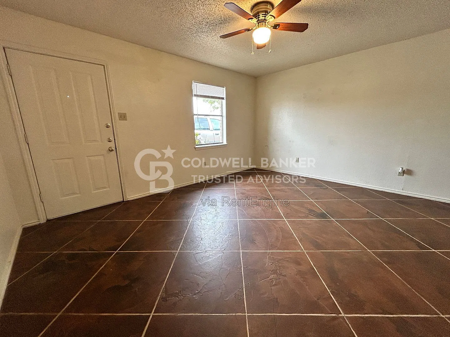 1 bed, 1.0 bath, 561 sqft, $600 — Photo 3
