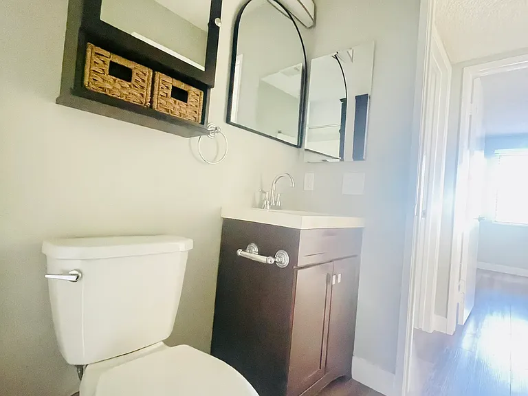 2209 Judson St #11B — Photo 4