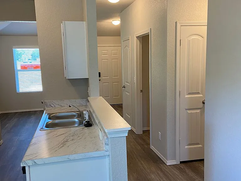 10413 Cypress Knee Dr — Photo 7