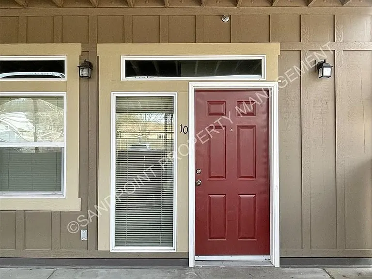 1602 Pine St #10 — Photo 4