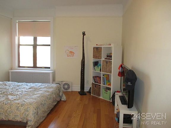 3rd image of 205 W 88th St APT 15H
