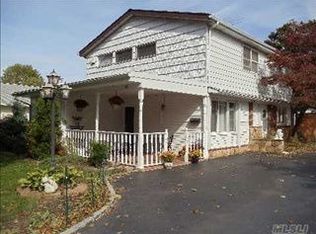 395 Argyle Rd, East Meadow, NY 11554