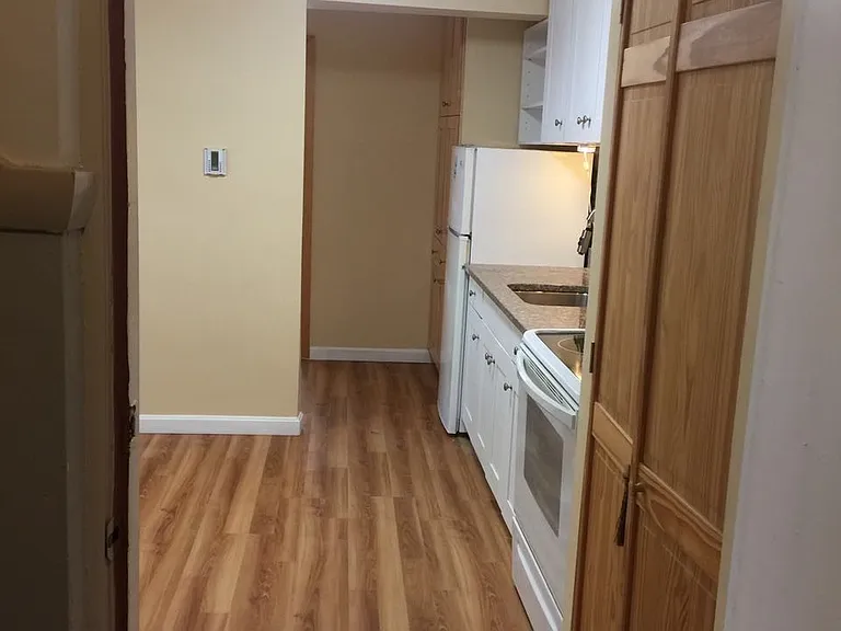12 Colonial Village Dr #1 — Photo 6