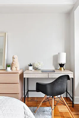 Sold by Compass | media 7
