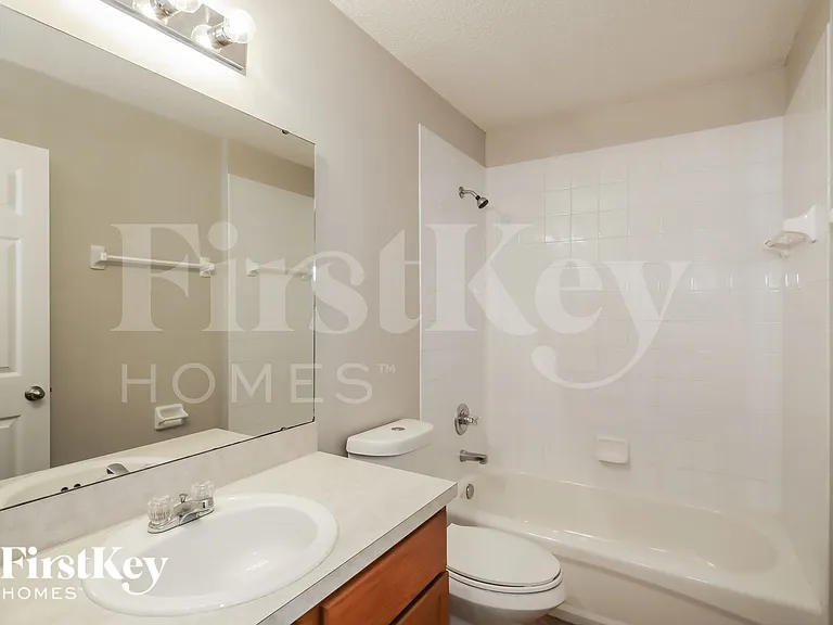 2089 W Lymington Way — Photo 17