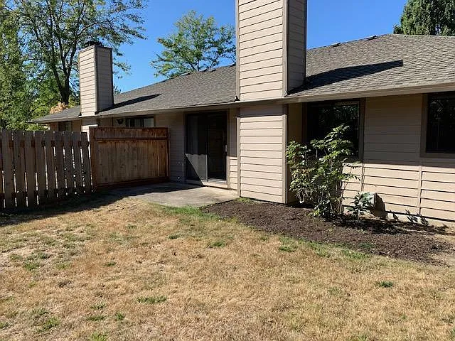 10800 SW Garden Park Pl — Photo 4